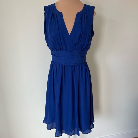 Hobbs London 100% Silk V-Neck Tie Back Sleeveless A-Line Knee Length Dress Sz 10 - Picture 1 of 10